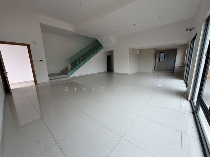 Semi-Detached House for Sale in D'Island (Puchong) - Ginie Gui - Living Room - PropertyGuru.com.my