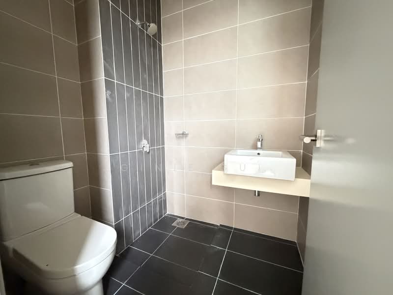 Semi-Detached House for Sale in D'Island (Puchong) - Ginie Gui - Bathroom - PropertyGuru.com.my