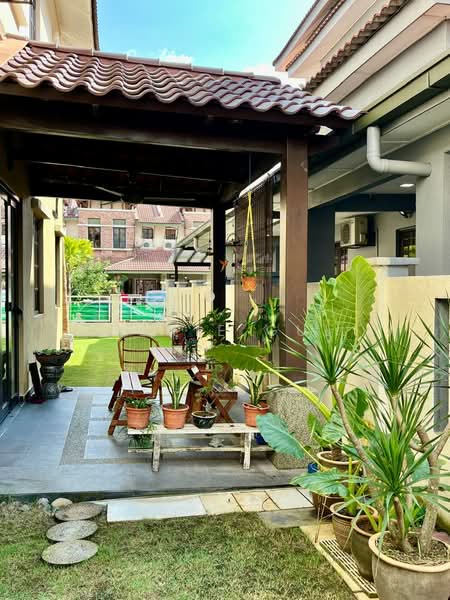 Semi-Detached House for Sale in Bandar Nusaputra (Puchong) - Ginie Gui - Exterior - PropertyGuru.com.my