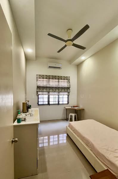 Semi-Detached House for Sale in Bandar Nusaputra (Puchong) - Ginie Gui - Bedroom - PropertyGuru.com.my