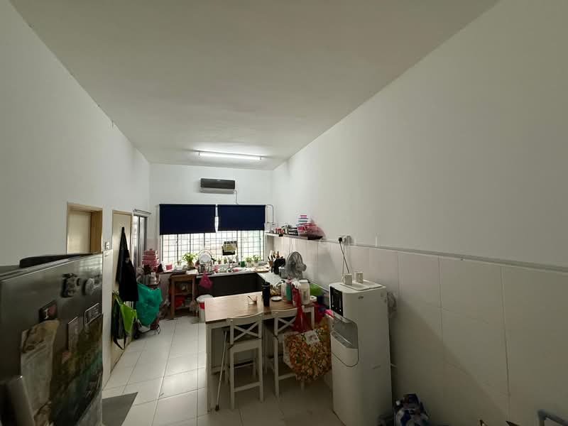 Rumah Teres 2-Tingkat untuk Dijual di Bandar Nusaputra (Puchong) - Ginie Gui - Kitchen - PropertyGuru.com.my