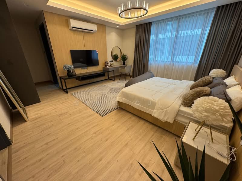3-storey Terraced House for Sale in Taman Nusaputra Timur (Puchong) - Ginie Gui - Junior Master Room - PropertyGuru.com.my