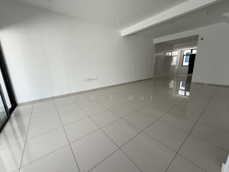 2-storey Terraced House for Sale in 16 Sierra (Puchong) - Ginie Gui - Living Hall - PropertyGuru.com.my