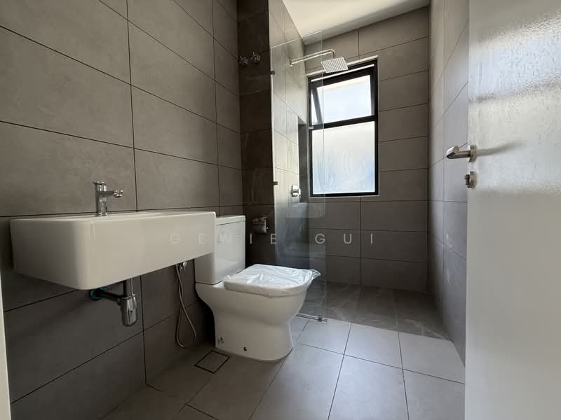 2-storey Terraced House for Sale in 16 Sierra (Puchong) - Ginie Gui - Bathroom - PropertyGuru.com.my
