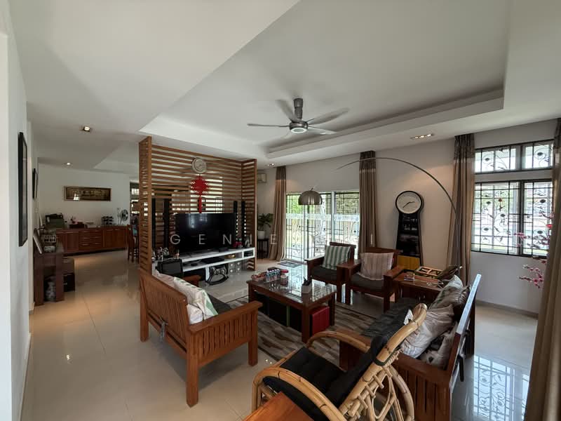 Semi-Detached House for Sale in Seri Kembangan (Selangor) - Ginie Gui - Living Room - PropertyGuru.com.my