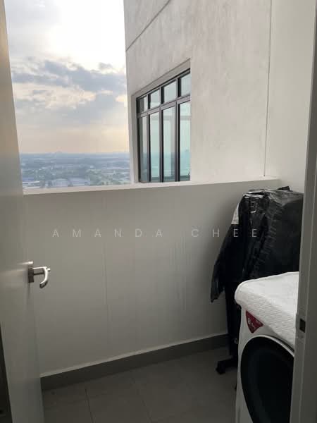 Pangsapuri untuk Dijual di Austin Regency (Pangsapuri Austin Perdana) - Amanda Chee - Balcony - PropertyGuru.com.my