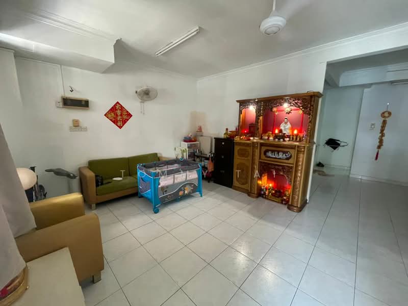 2-storey Terraced House for Sale in Taman Seri Orkid (Skudai) - Tommy Tai - Living Room - PropertyGuru.com.my