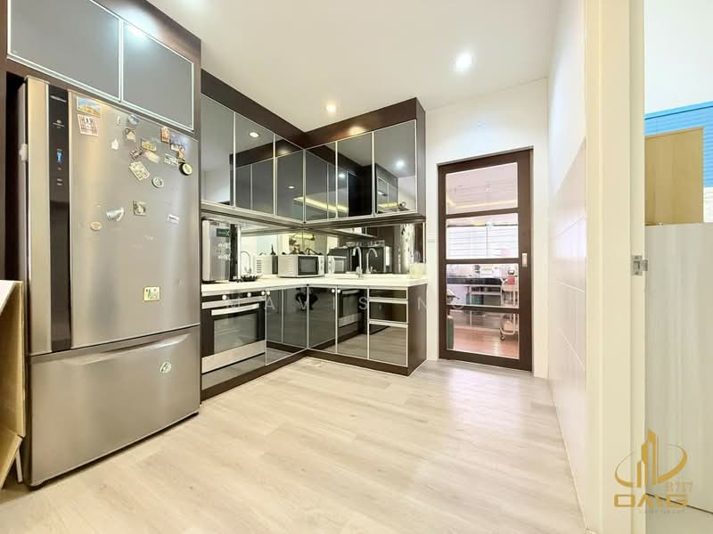 Rumah Teres 2-Tingkat untuk Dijual di Setia Indah 12 (Setia Alam) - Mavis Ng - Kitchen - PropertyGuru.com.my