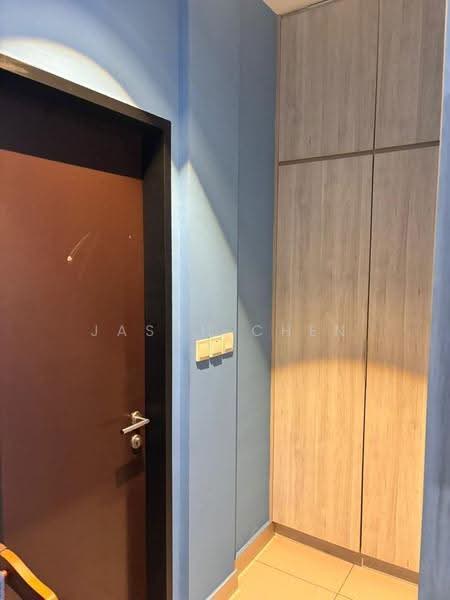 Kediaman Servis untuk Dijual di LakePark Residence @ KL North - Jason Chen - Entrance - PropertyGuru.com.my