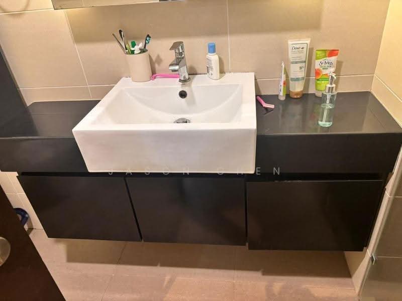 Kediaman Servis untuk Dijual di LakePark Residence @ KL North - Jason Chen - Bathroom - PropertyGuru.com.my