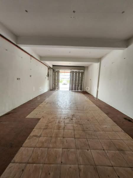 Shop / Office for Rent in Petaling Jaya (Selangor) - Isaac Low - Entrance - PropertyGuru.com.my