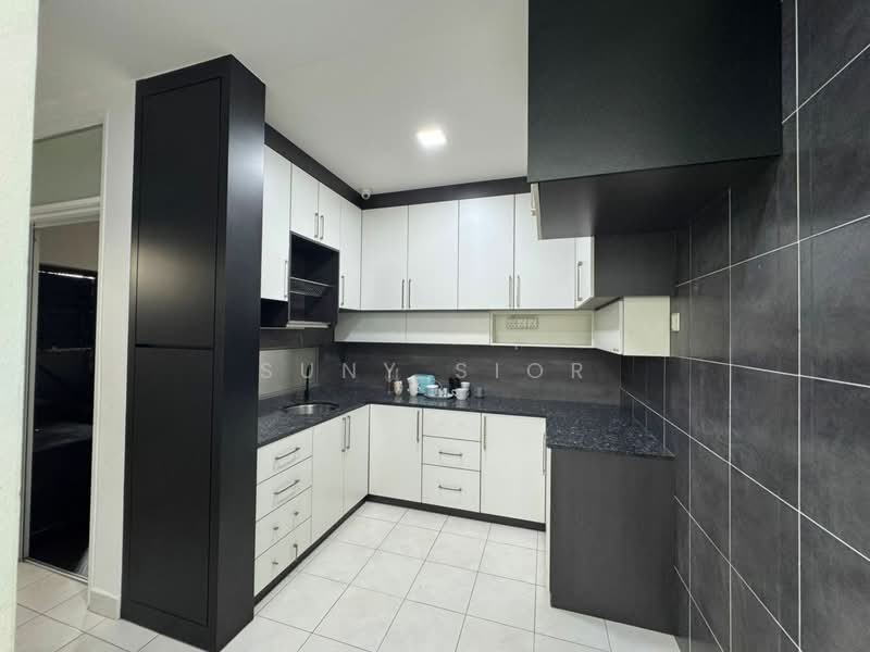 2-storey Terraced House for Sale in Setia Tropika (Johor Bahru) - Suny Sior - Kitchen - PropertyGuru.com.my