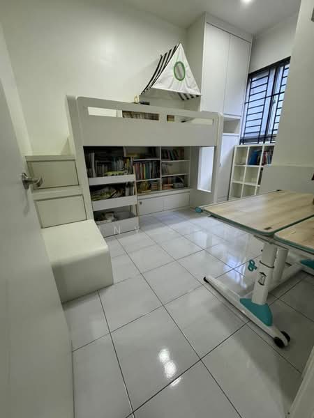 2-storey Terraced House for Sale in Setia Tropika (Johor Bahru) - Suny Sior - Bedroom - PropertyGuru.com.my