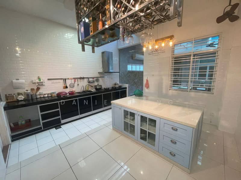Semi-Detached House for Sale in Bukit Indah (Iskandar Puteri (Nusajaya)) - Daniel Yong - Kitchen - PropertyGuru.com.my