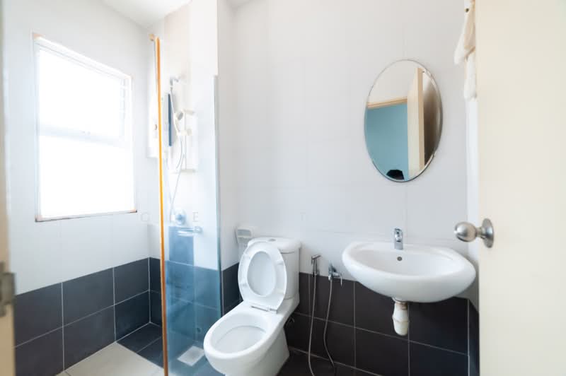 Semi-Detached House for Sale in Setia Damai (Setia Alam) - Clement Yew - Bathroom - PropertyGuru.com.my