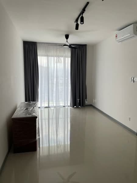 Service Residence for Sale at United Point (Residensi Berpadu) - Leon Teh - Living Room - PropertyGuru.com.my