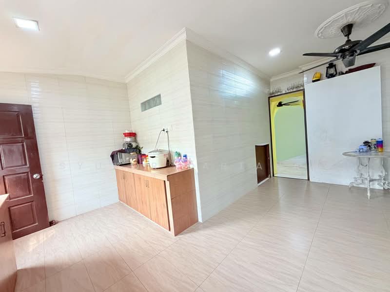 Rumah Teres 1-Tingkat untuk Dijual di Shah Alam (Selangor) - Syukor Hartanah - Kitchen - PropertyGuru.com.my