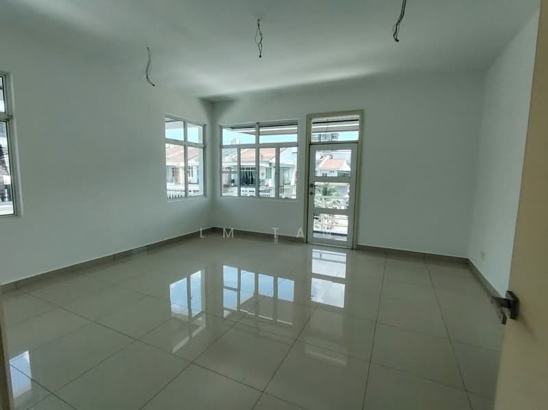 Rumah Berkembar untuk Dijual di Residensi Permatang Pauh (Permatang Pauh) - LM Tan - Living Room - PropertyGuru.com.my