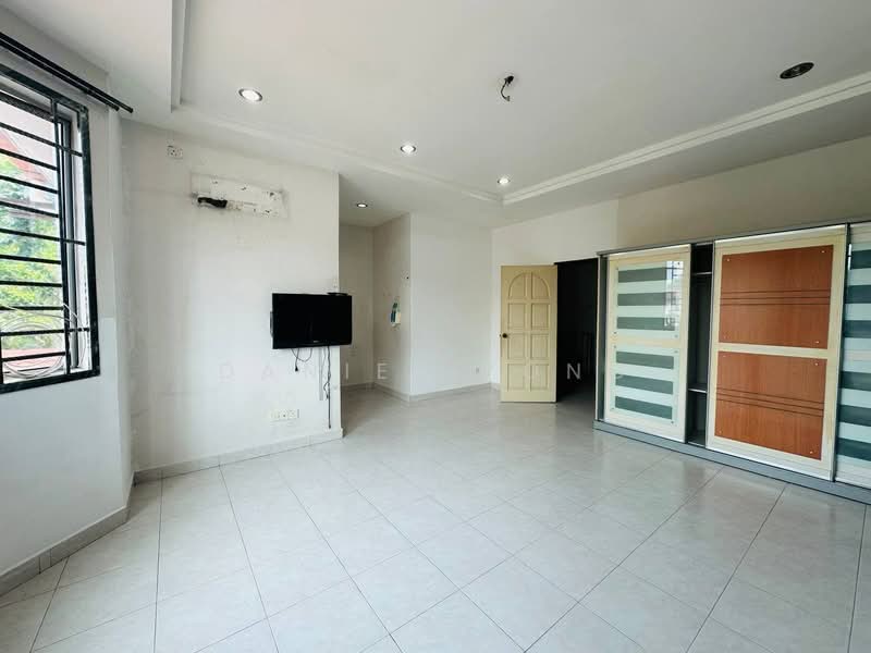 Rumah Teres 2-Tingkat untuk Dijual di Taman Nusa Bestari (Iskandar Puteri (Nusajaya)) - Daniel Yong - Living Room - PropertyGuru.com.my