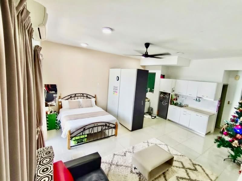 Kediaman Servis untuk Disewa di Cybersquare - Luwis Ling - Bedroom - PropertyGuru.com.my