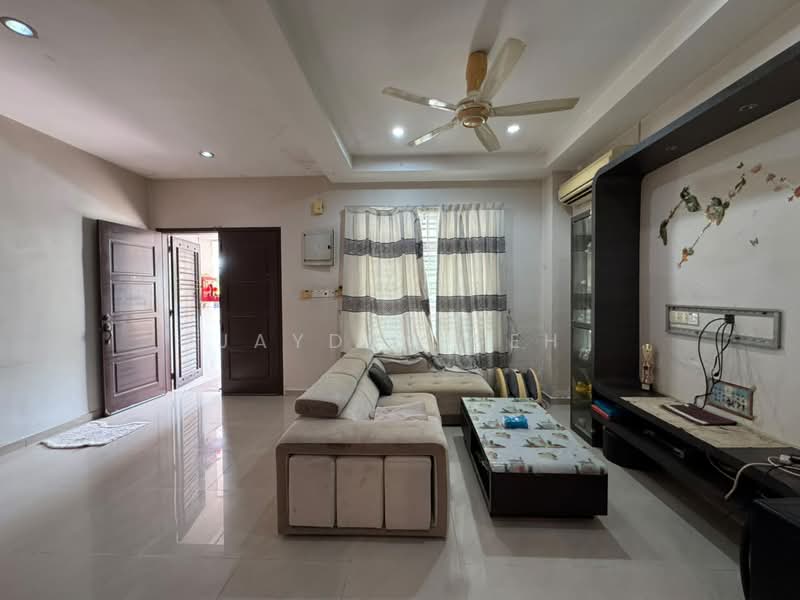 Rumah Teres 2-Tingkat untuk Dijual di Taman Lumba Kuda (Alor Setar) - Jayden Geh - Living Room - PropertyGuru.com.my