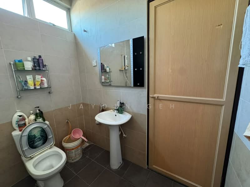 Rumah Teres 2-Tingkat untuk Dijual di Taman Lumba Kuda (Alor Setar) - Jayden Geh - Bathroom - PropertyGuru.com.my