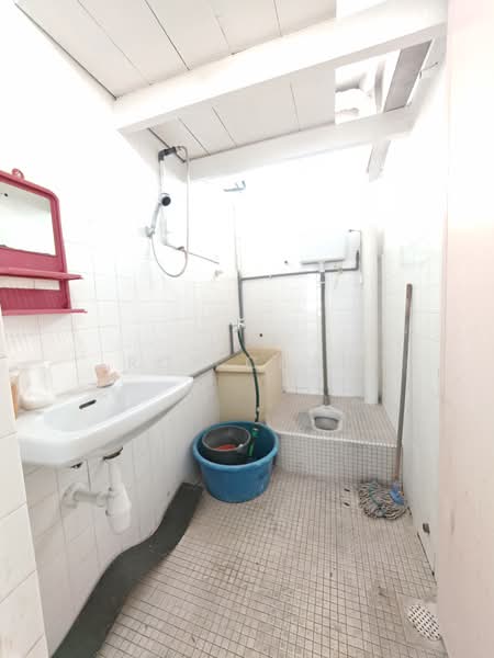 Flat for Rent at Stulang Laut - Roy Chan - PropertyGuru.com.my