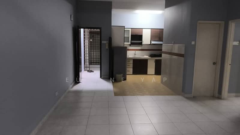 Condominium for Sale at Lakes Condominiums / Pangsapuri Tasik - Eugene Yap - Kitchen - PropertyGuru.com.my