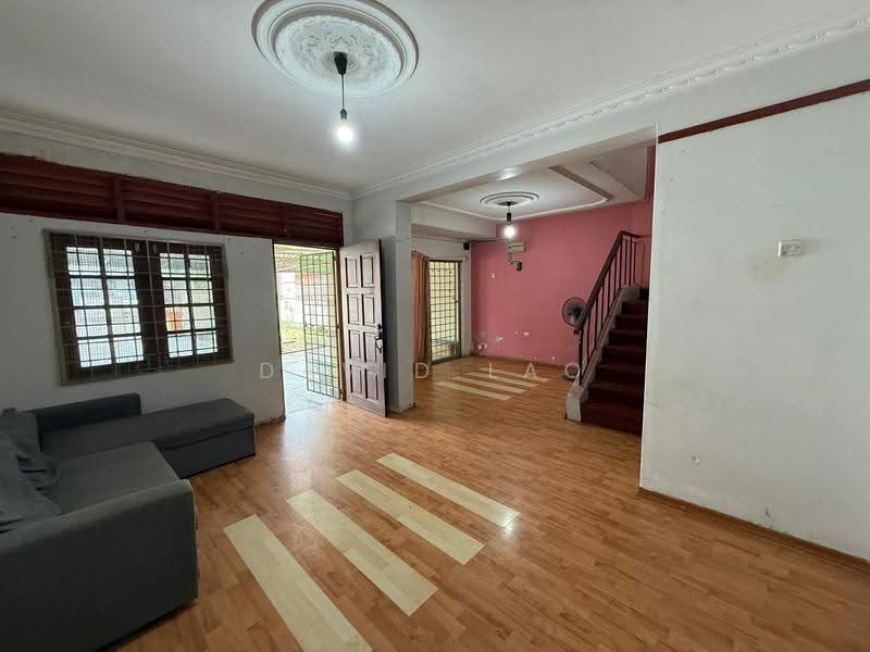 2-storey Terraced House for Rent in Petaling Jaya (Selangor) - David Lao - Living Room - PropertyGuru.com.my