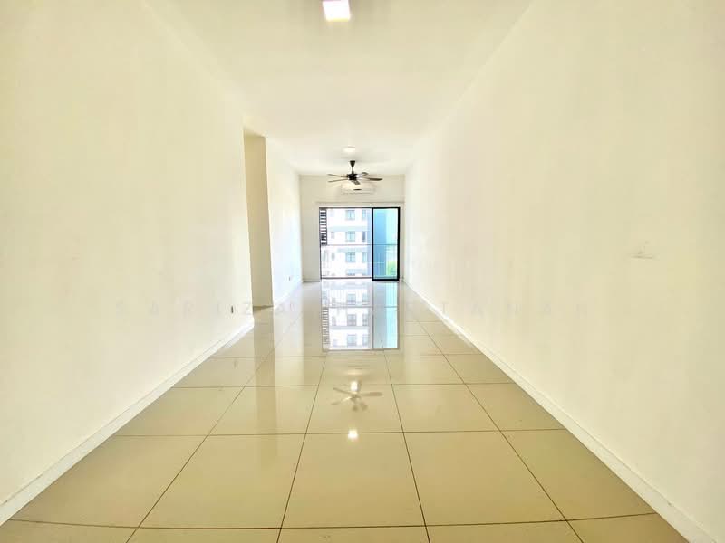 Kondominium untuk Dijual di The Greens @ Subang West - Sariza Hartanah - Living Room - PropertyGuru.com.my
