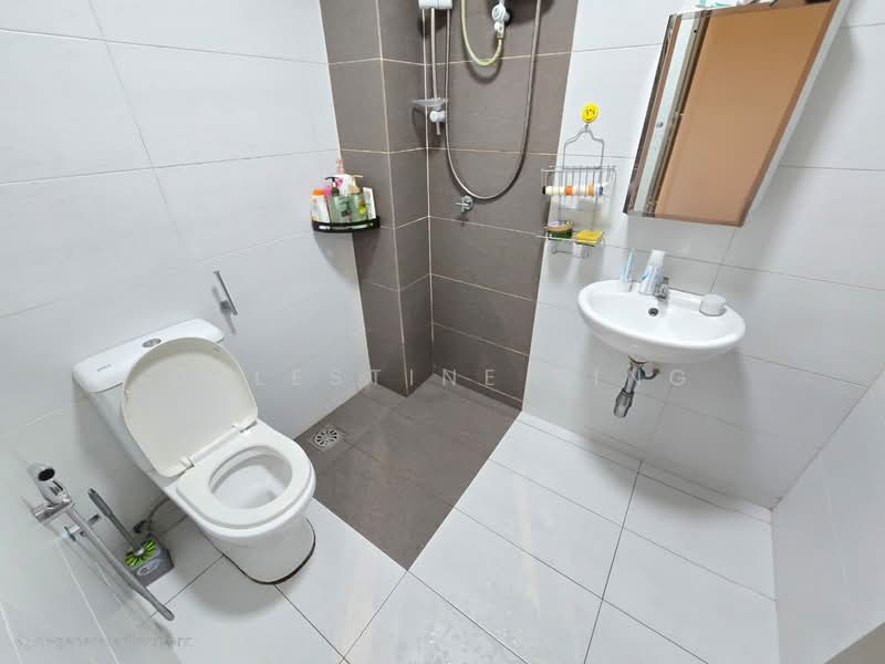 2-storey Terraced House for Sale in Diamond City (Semenyih) - Celestine Ting - Bathroom - PropertyGuru.com.my