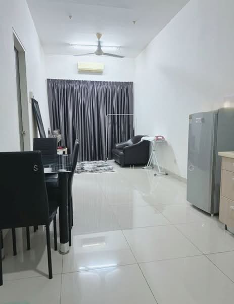 Kediaman Servis untuk Dijual di D'Pulze Cyberjaya - Salim Sulong - Living Room - PropertyGuru.com.my