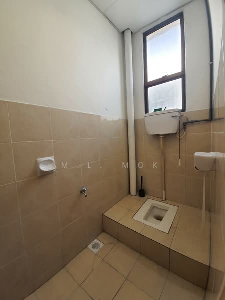 Shop / Office untuk Disewa di Johor Bahru (Johor) - M.L. Mok - Bathroom - PropertyGuru.com.my