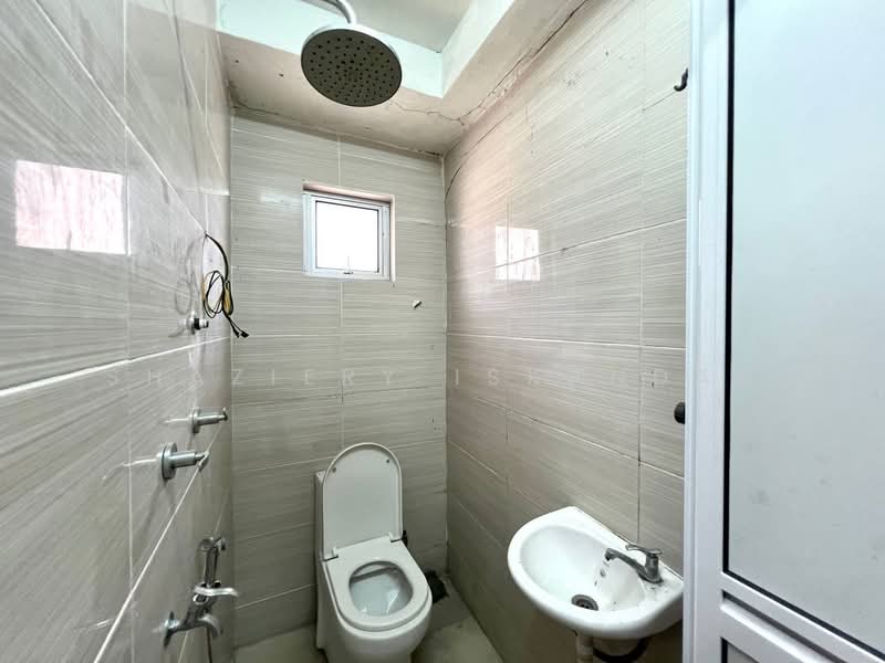 Rumah Teres 2-Tingkat untuk Dijual di Lembah Keramat (Ulu Kelang) - Shaziery Iskandar - Bathroom - PropertyGuru.com.my