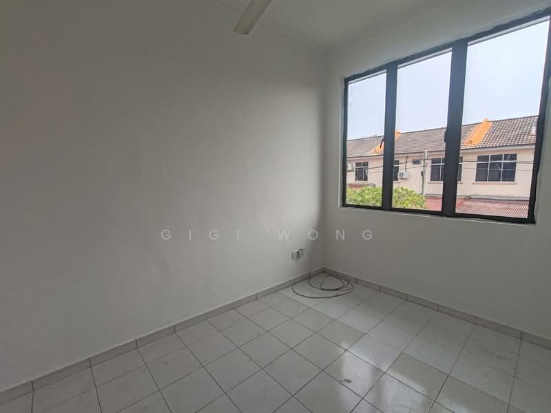 2-storey Terraced House for Sale in Taman Angkasa Nuri (Durian Tunggal) - Gigi Wong - PropertyGuru.com.my