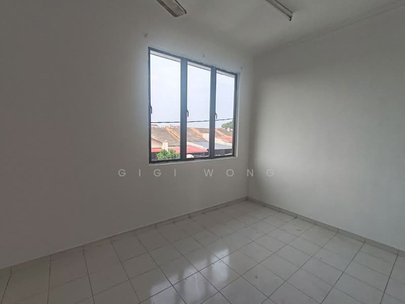 2-storey Terraced House for Sale in Taman Angkasa Nuri (Durian Tunggal) - Gigi Wong - PropertyGuru.com.my