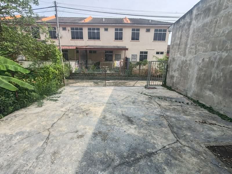 2-storey Terraced House for Sale in Taman Angkasa Nuri (Durian Tunggal) - Gigi Wong - PropertyGuru.com.my