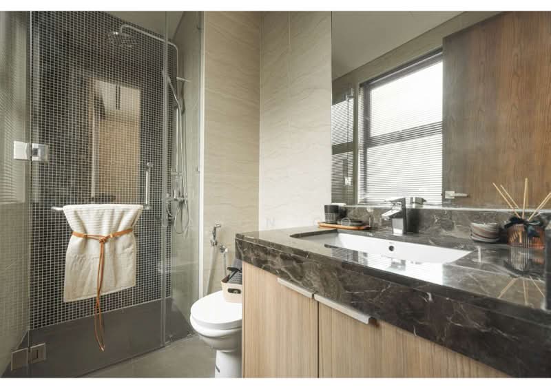 Kondominium untuk Dijual di Capella Embassy (D'Rapport Residences) - Jason Ooi - Bathroom - PropertyGuru.com.my
