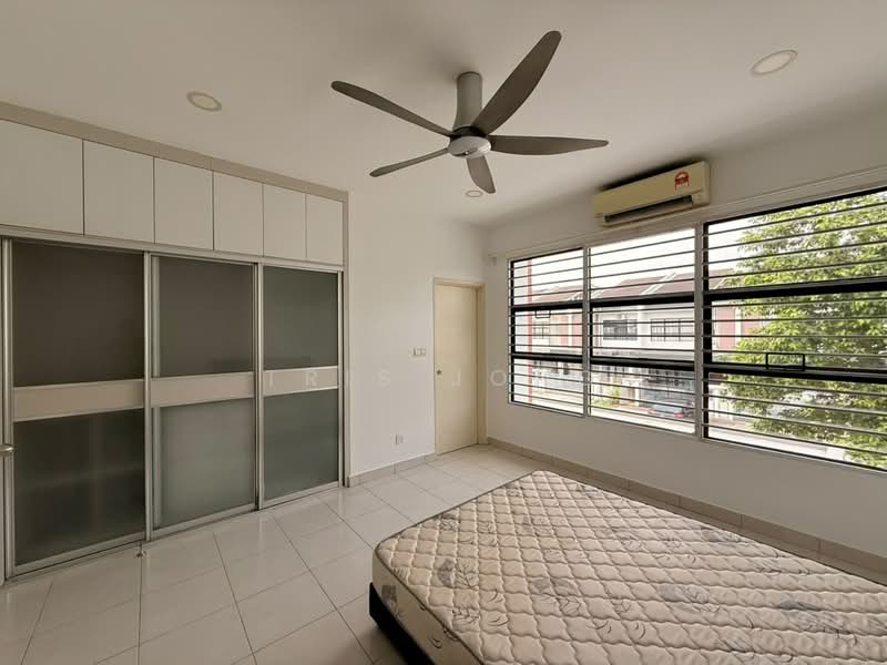 2-storey Terraced House for Sale in M Residence 2 (Rawang) - Tris Jong - Bedroom - PropertyGuru.com.my