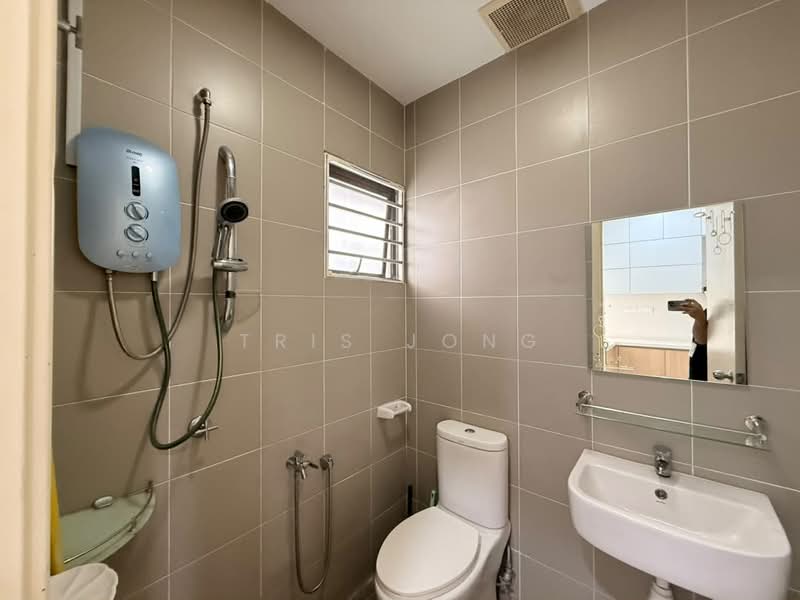 2-storey Terraced House for Sale in M Residence 2 (Rawang) - Tris Jong - Bathroom - PropertyGuru.com.my