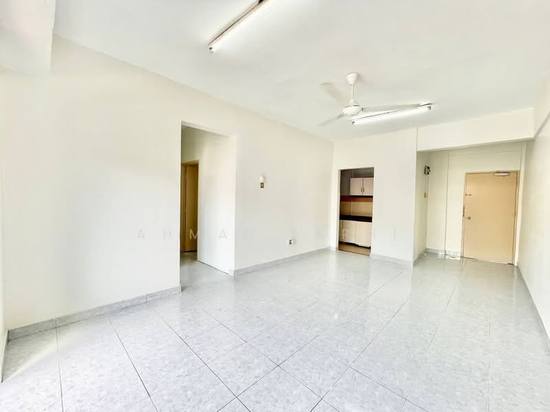 Apartment for Sale at Casmaria Apartment - Ahmad Farhi - Living Room - PropertyGuru.com.my