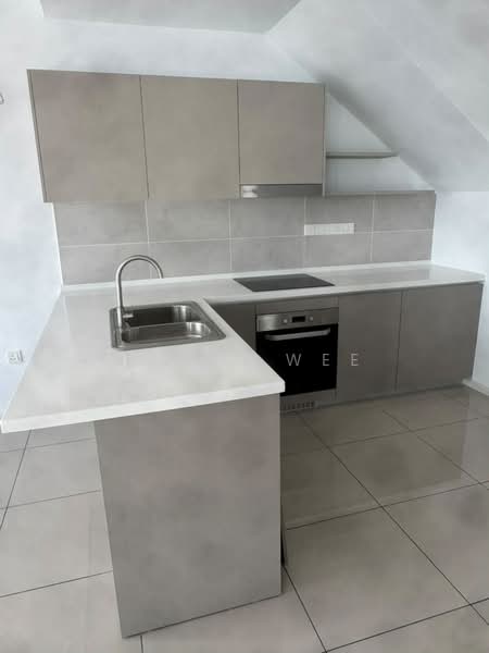 Kediaman Servis untuk Dijual di Est8 - Louis Wee - Kitchen - PropertyGuru.com.my
