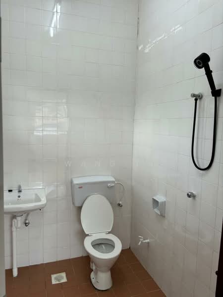 Rumah Berkembar untuk Dijual di Bandar Aman Jaya (Sungai Petani) - Wang TS - Bathroom - PropertyGuru.com.my