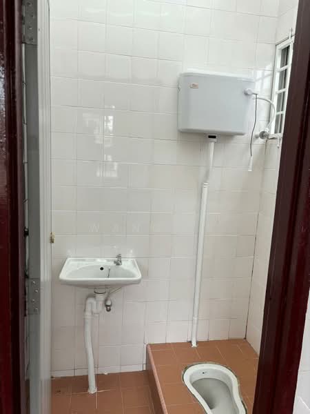 Rumah Berkembar untuk Dijual di Bandar Aman Jaya (Sungai Petani) - Wang TS - Bathroom - PropertyGuru.com.my