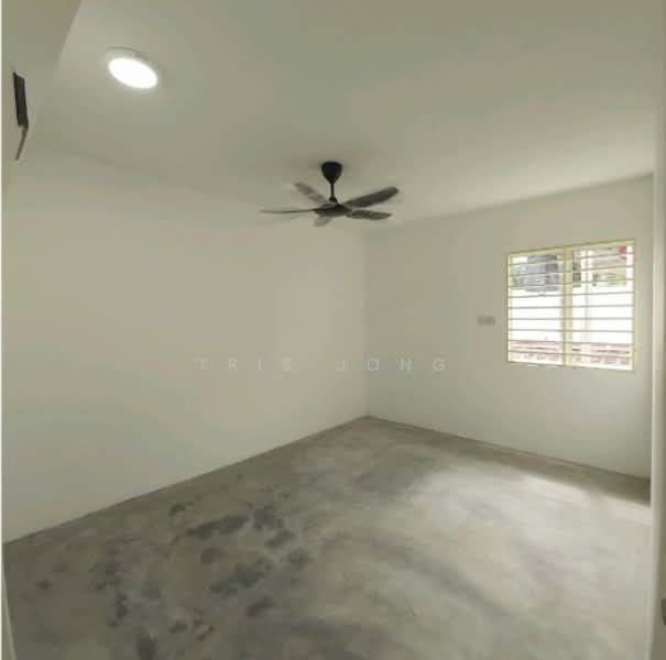 Terraced House for Rent in Taman Bukit Rawang Jaya (Rawang) - Tris Jong - Interior - PropertyGuru.com.my