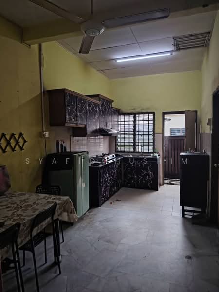 1-storey Terraced House for Sale in Taman Sri Andalas (Klang) - Syafiq Hushim - Kitchen - PropertyGuru.com.my