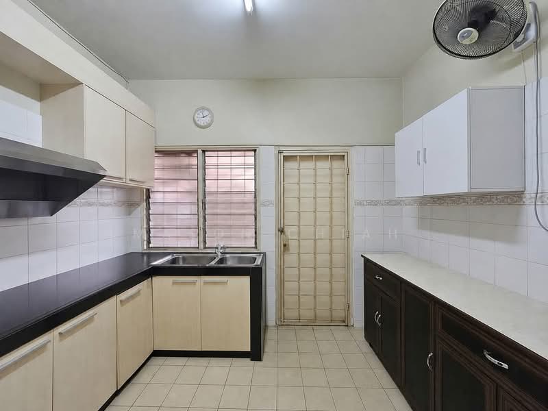 Rumah Teres 2-Tingkat untuk Dijual di Kota Kemuning (Shah Alam) - Mason Chiah - Kitchen - PropertyGuru.com.my