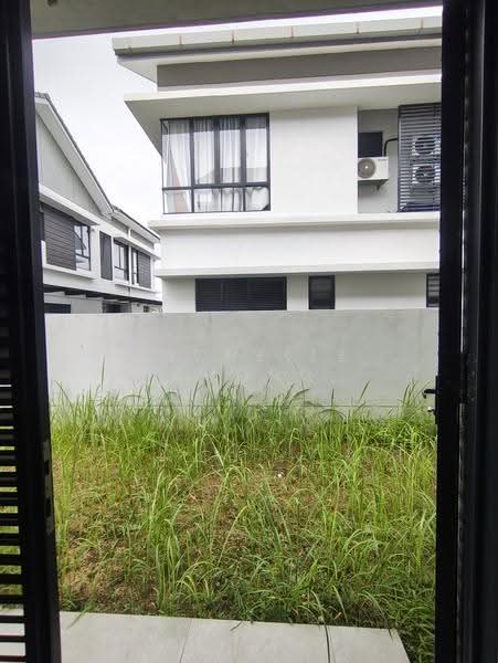 Semi-Detached House for Sale in Elmina (Shah Alam) - Michelle Chong - Backyard - PropertyGuru.com.my