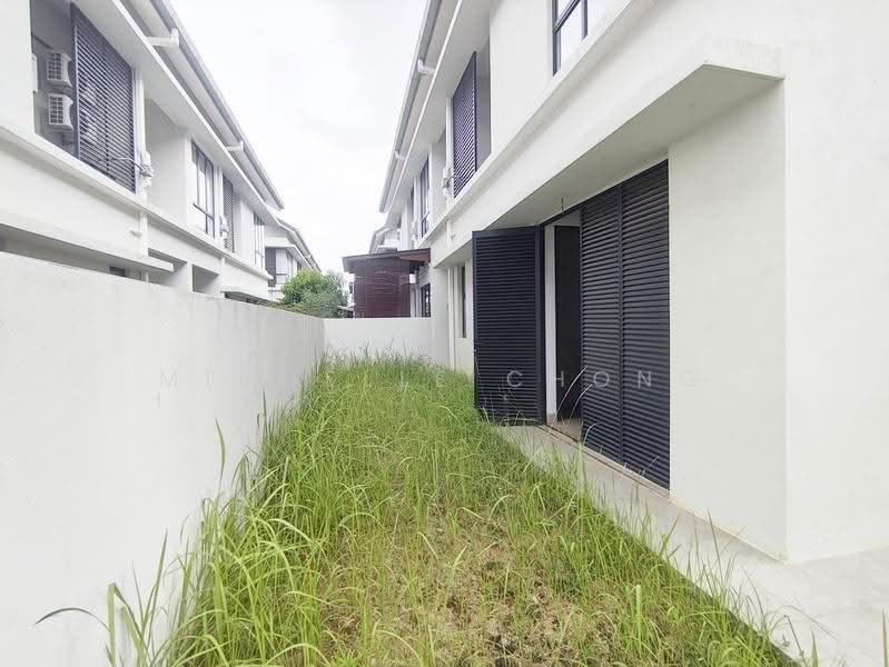 Semi-Detached House for Sale in Elmina (Shah Alam) - Michelle Chong - Backyard - PropertyGuru.com.my