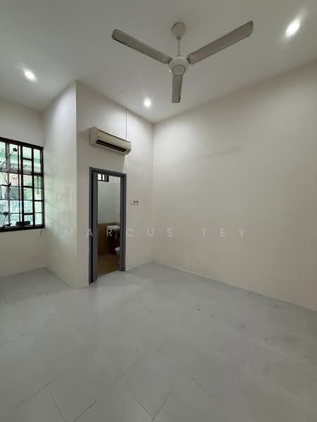 1-storey Terraced House for Sale in Taman Saleng Gaya (Kulai) - Marcus Tey - Interior - PropertyGuru.com.my